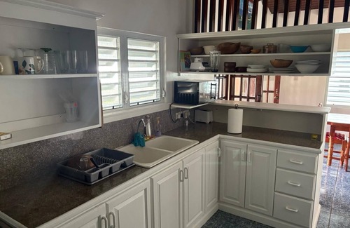 St. Patrick House | Tradewinds- quiet home overlooking the ocean