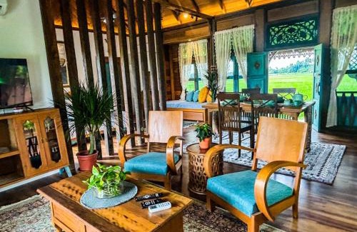 Kampung Lubok Setol Villa | Traditional Malay Studio Villa with Private Pool, 2-4 Pax WIFI