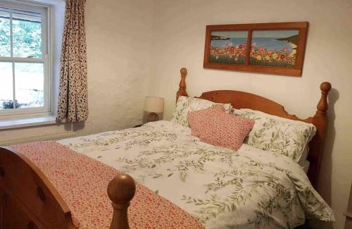 Enniskillen House | Traditional Irish Thatched Cottage