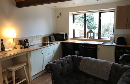 Crooklands Cottage | Traditional Lakeland Hideaway Cottage for two, close to the Lakes and Dales