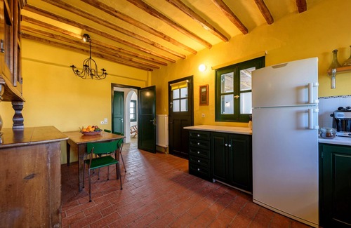 Santa Maria Villa | Traditional Villa 5-min walk to the beach