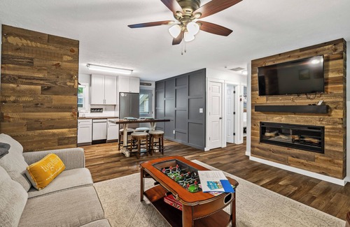 Winona Lake House | Trail Side in the Heart of Winona Lake