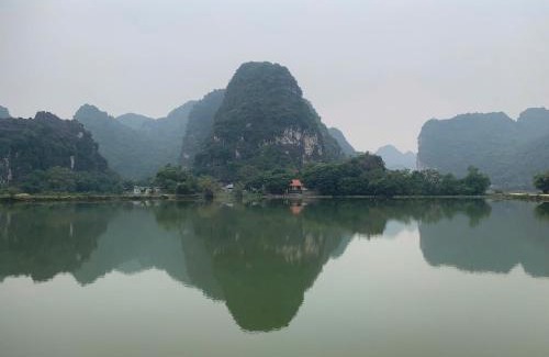 Hoa Lu Apartment | Trang An Pristine View homestay