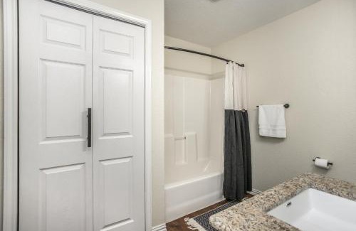 Thackerville House | Tranquil 3-Bedroom Cabin Near Winstar Casino