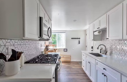 Camp Meeker House | Tranquil 3-BR Getaway w/PVT Deck & Forest Views