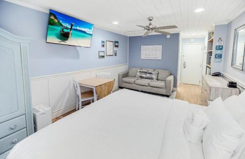 Litchfield by the Sea Apartment | Tranquil 3rd Flr Resort View King Room