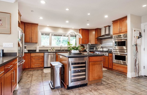 Belvedere Tiburon House | Tranquil 5 Bed/4.5 Bath Home in Tiburon Hills