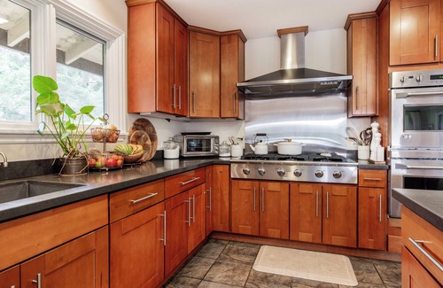 Belvedere Tiburon House | Tranquil 5 Bed/4.5 Bath Home in Tiburon Hills