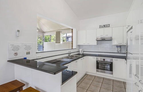 Port Macquarie House | Tranquil at Hibbard - 21 Hibbard Drive