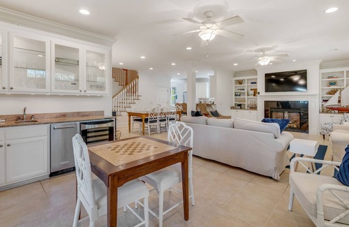 Debordieu Colony House | Tranquil Beach House Conveniently Located Near the Ocean Beach Retreat