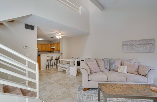 Tucson House | Tranquil & bright loft-style townhouse near Sabino Canyon!