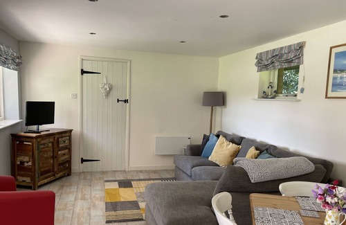 Bicton Cottage | Tranquil Cottage in Devonshire Countryside Near the Beautiful South Devon Coast