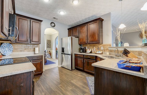 Hampton House | Tranquil Oasis in the Heart of The City