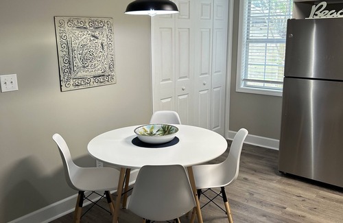 Murrells Inlet House | Tranquil Private Home, Heart of Inlet, easy walk to Marshwalk and Restaurants