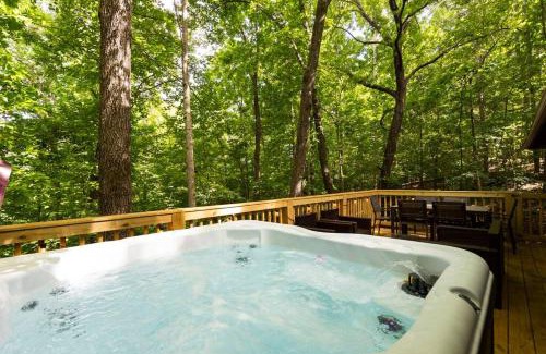 Dahlonega House | Tranquil & Stylish, Wineries, Hiking, 8min to Town