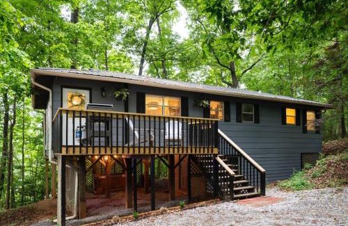 Dahlonega House | Tranquil & Stylish, Wineries, Hiking, 8min to Town