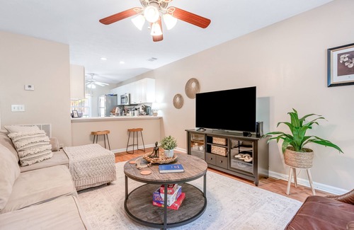 Auburn House | Tranquil townhome near campus with seasonal pool access & private patio