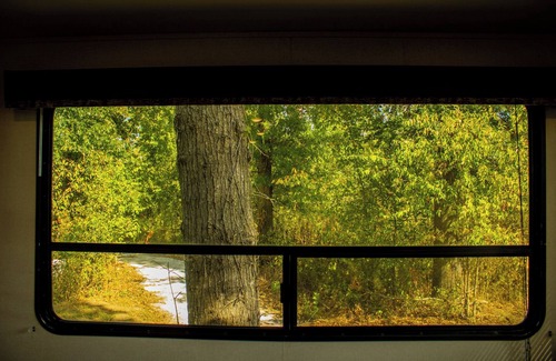 Archie House | Tranquil Trailside Stay