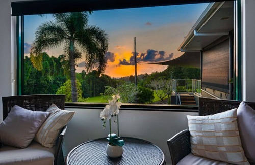 Mission Beach House | Tranquility House Family Getaway | Luxury Rainforest Meets Reef | Sleeps up to 10