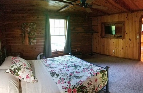 Waynesboro Cabin | Tranquility in Tennessee