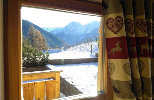 San Giovanni di Fassa Apartment | Tranquility, nature, the sun and wonderful views to the wonderful chalets in the Dolomites
