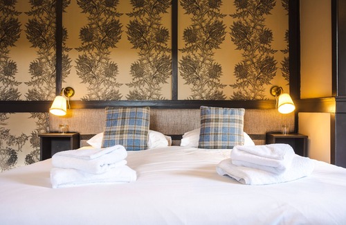 Innerleithen Hotel | Traquair Arms Hotel
