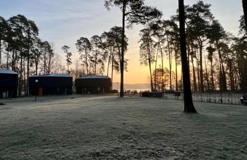 Postheim House | Traumhaftes Ferienhaus am See am Lübbesee in Templin
