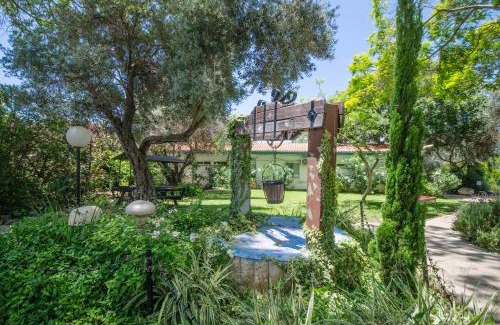 Gesher HaZiv Hotel | Travel Hotel Gesher Haziv