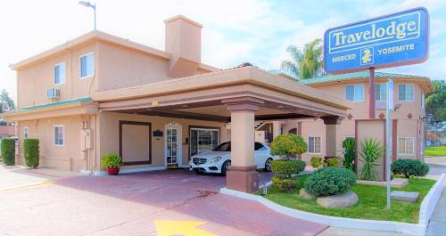 Merced Hotel | Travel Lodge by Wyndham Merced Yosemite