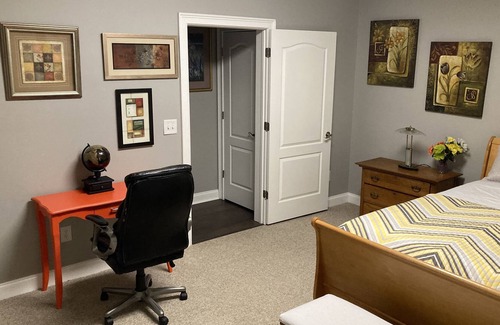 Braselton Apartment | Traveler or Travel Professional. Stay home until its time to go home!