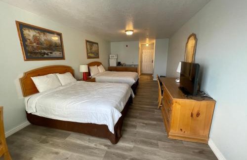 Carlin Hotel | Traveler's Inn Carlin NV near Elko