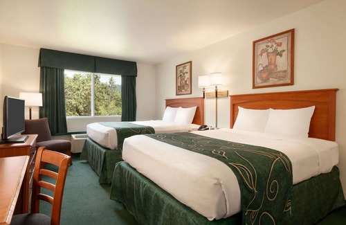 Dunsmuir Hotel | Travelodge by Wyndham Dunsmuir