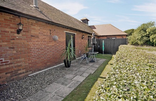 Hythe Cottage | Treacle Cottage at Treacle Den - E5385