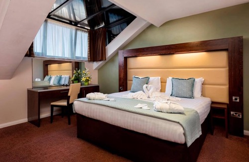 Templeshannon Hotel | Treacy's Hotel