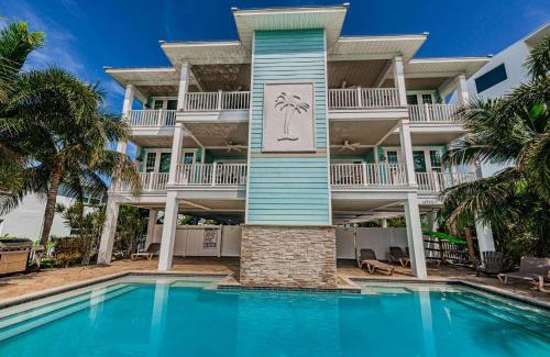 Treasure Island House | Treasure Trove Mermaids Cove