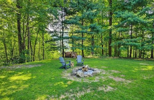 Robbinsville Apartment | Tree-Lined Robbinsville Studio, Near Trails!