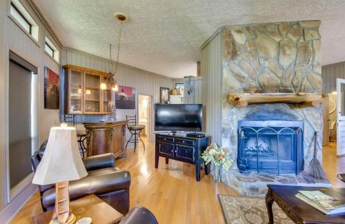 Sky Valley House | Tree-Top Cabin with Game Room and Mountain Views!