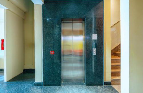 Sector 70 Hotel | Treebo Royal City