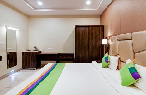 LB Nagar Hotel | Treebo Trend Sindhura Grand