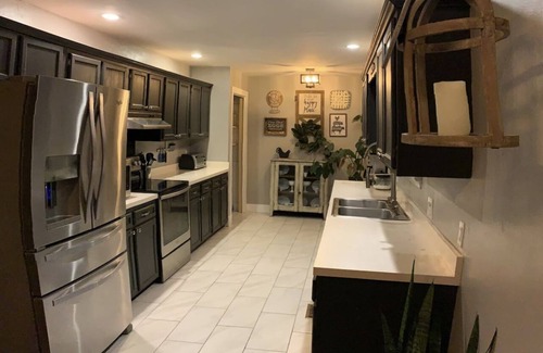 Lupton City House | Treehouse by The Lake