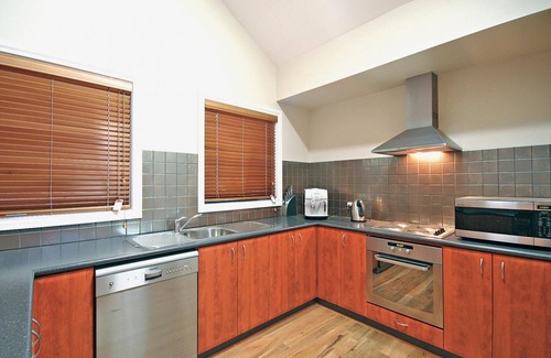 Quindalup House | Treehouse - elevated nature setting, kids TV room