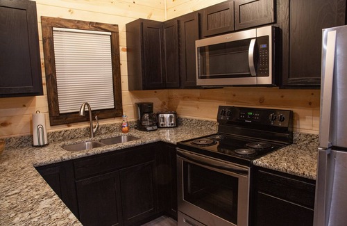 Equality Cabin | Treehouse Hot Tub Cabin-Closest Cabins to Garden of the Gods-Shawnee Forest