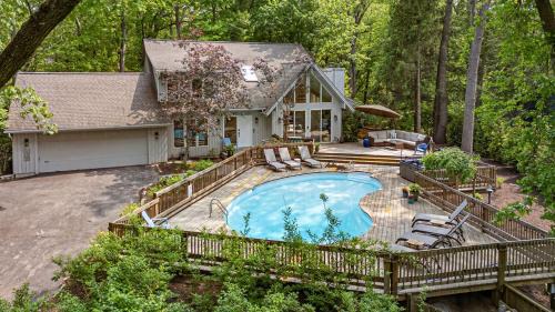 Michiana House | Treehouse Oasis