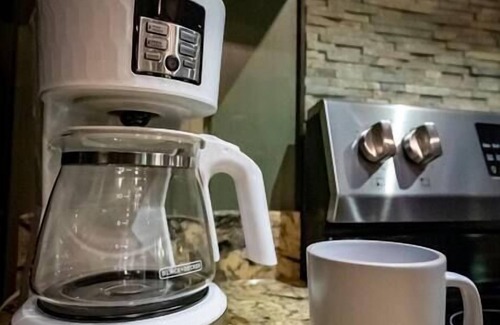 Robbinsville Cabin | Treehouse Over Creek with WiFi, private hiking trails, firepit & swimming hole