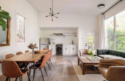 San Anselmo House | Treehouse studio, secluded & chic hiker’s paradisenn