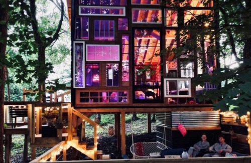 Doyle Apartment | Treehouse with Wall of Windows#Love#Waterfalls#OutdoorMovieNight#TNStateParks