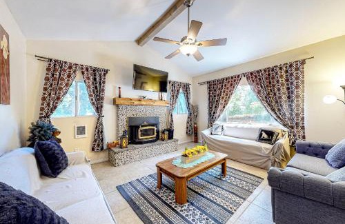 Crestline House | Treelands Lodge