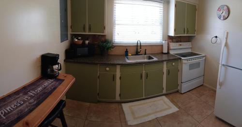 West Bishop Hotel | Trees Motel