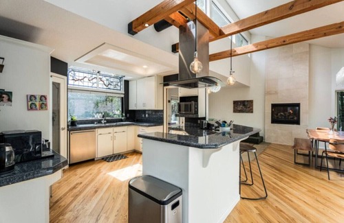 Highlands House | Treetop Castle *Sleeps 16*