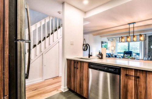 Mont-Tremblant House | Tremblant Hotel Du Lac - Amazing Lake and Mountain View - B427